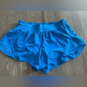 lululemon sonic blue hotty hot shorts inseam 2.5 size 10